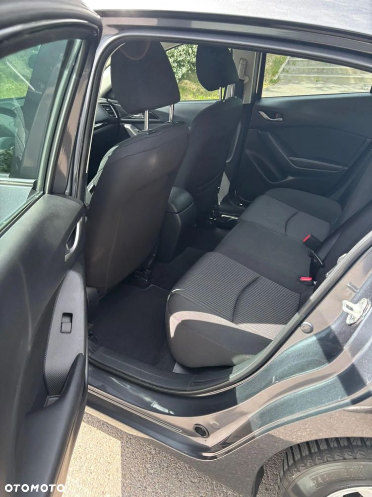 Mazda 3 - 5