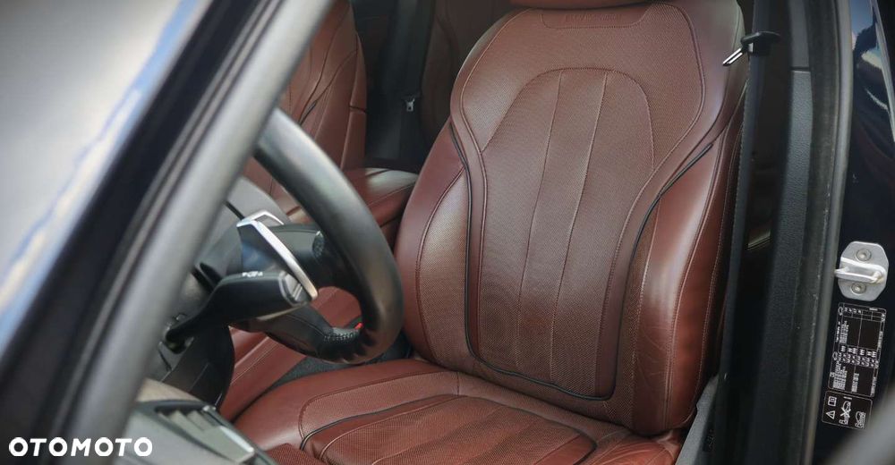 BMW X6 - 15