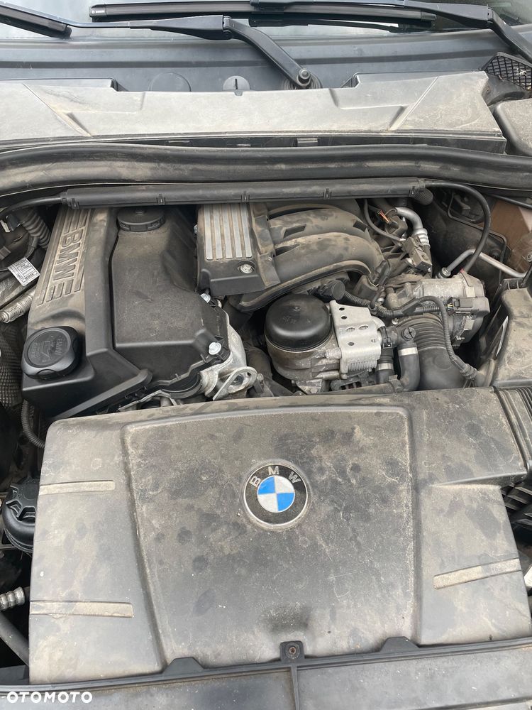 BMW X1 sDrive18i - 8