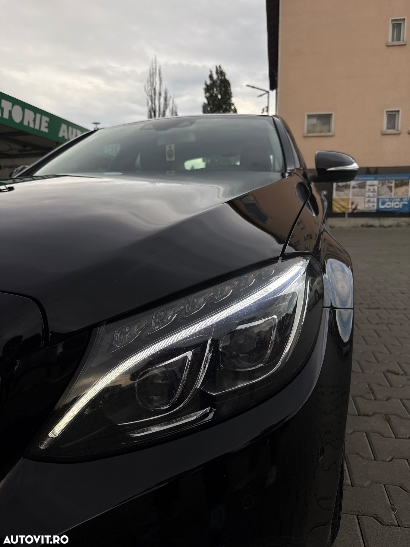 Mercedes-Benz C 220 d 4MATIC Aut. - 4