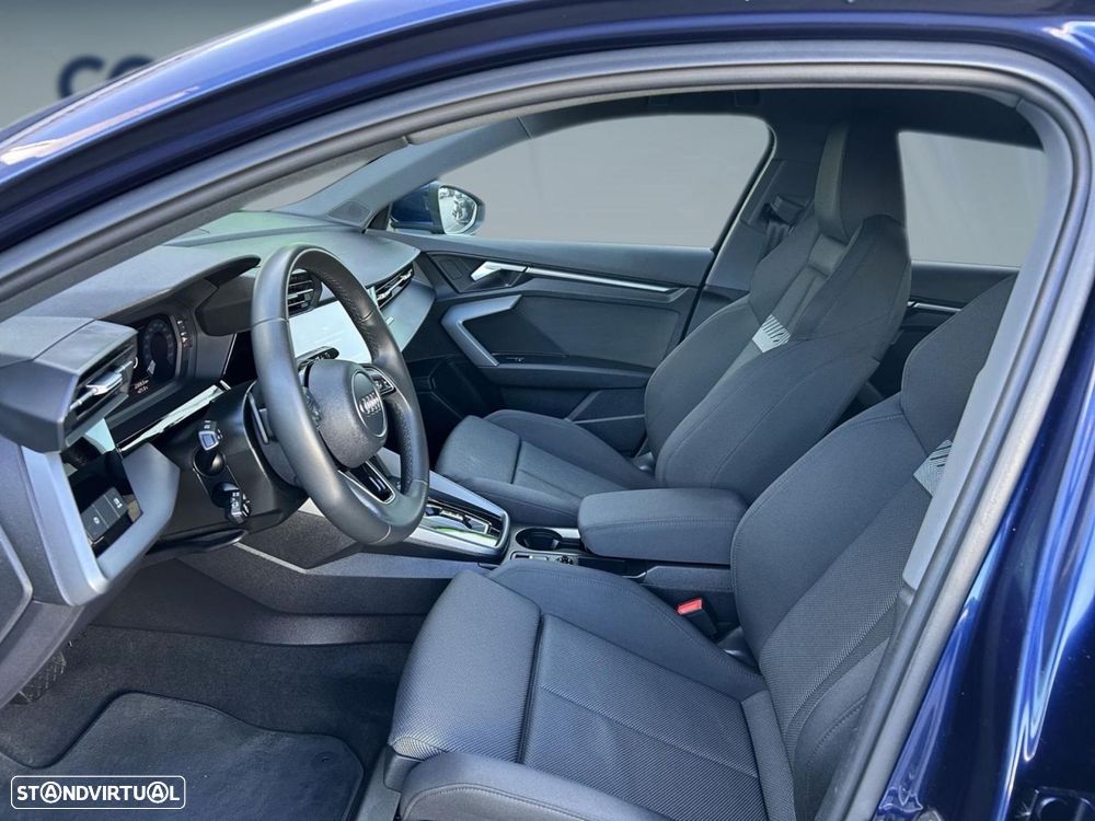 Audi A3 Sportback 30 TFSI Advanced S tronic — photo 3