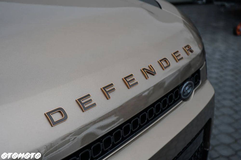 Land Rover Defender 110 P635 OCTA - 5