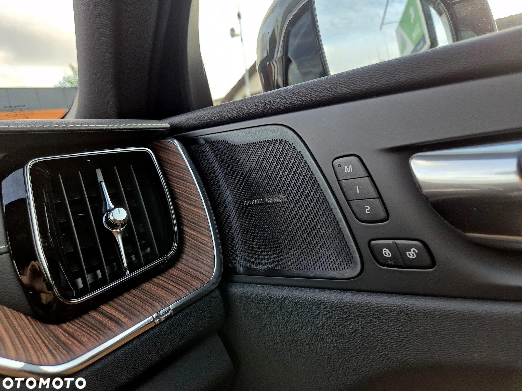 Volvo XC 60 - 8