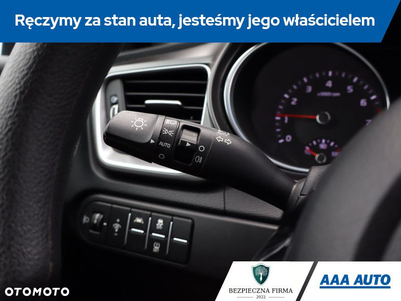 Kia Ceed - 16