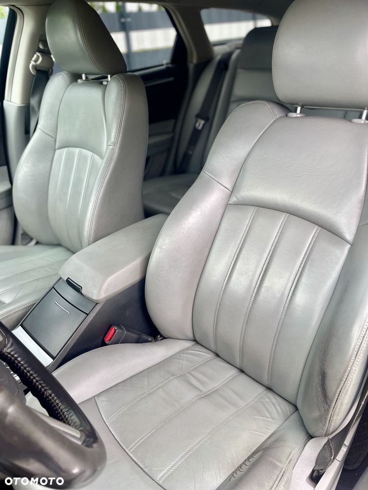 Chrysler 300C - 6