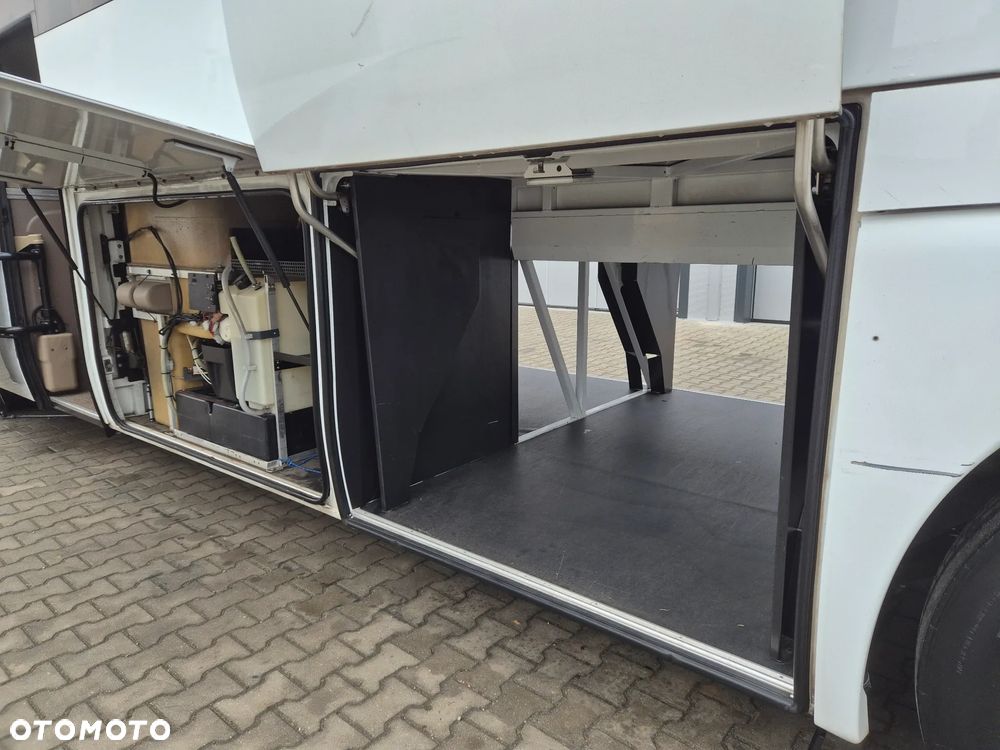 Irisbus MAGELYS / SPROWADZONY / MANUAL / EURO 5 / WC - 11