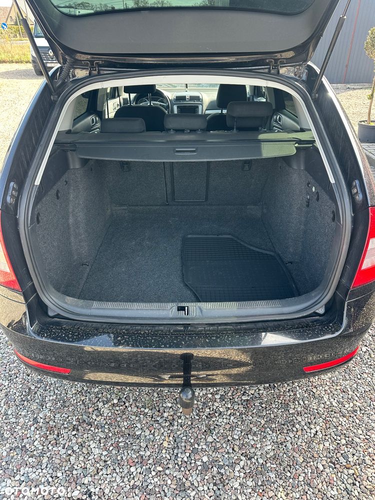 Skoda Octavia 1.6 TDI Family Plus - 14