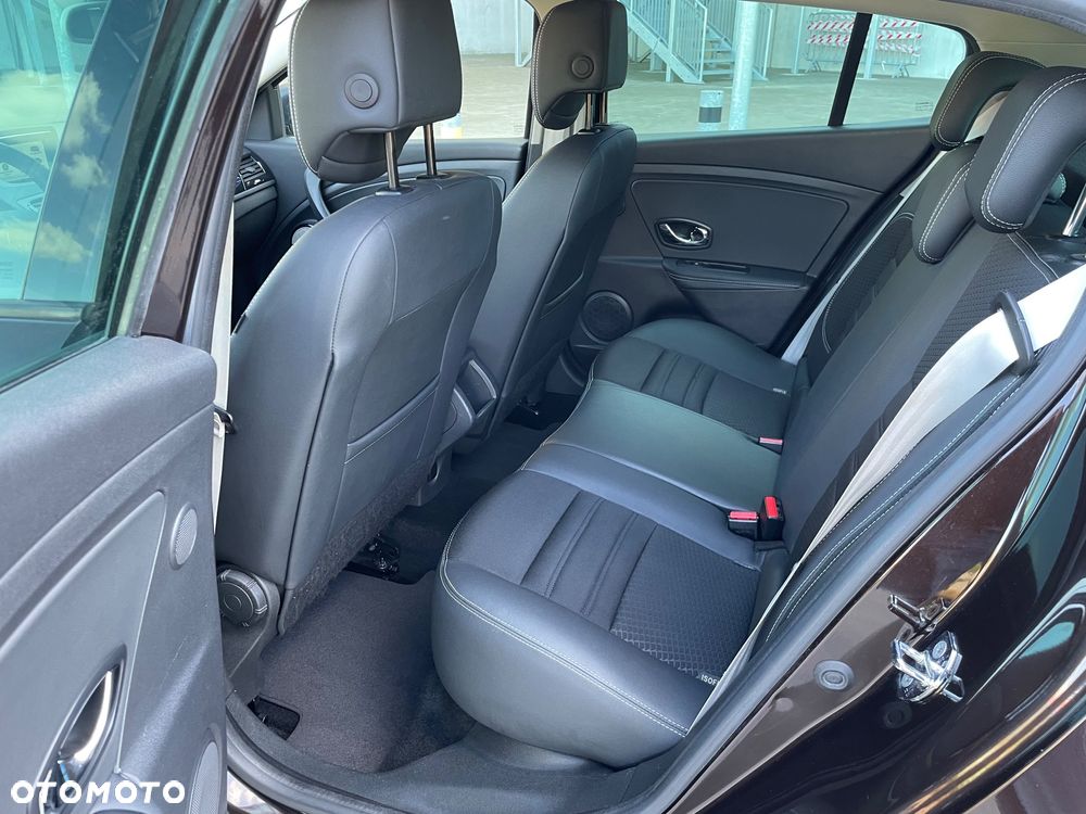 Renault Megane ENERGY TCe 130 BOSE EDITION - 12