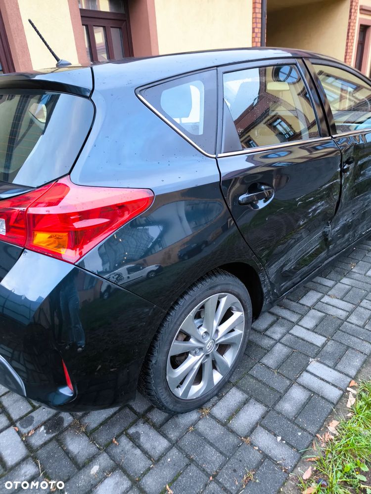 Toyota Auris 1.8 HSD Prestige - 15