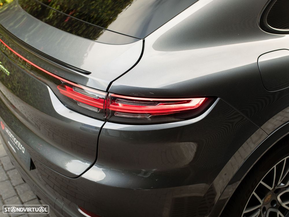 Porsche Cayenne Coupé E-Hybrid - 16