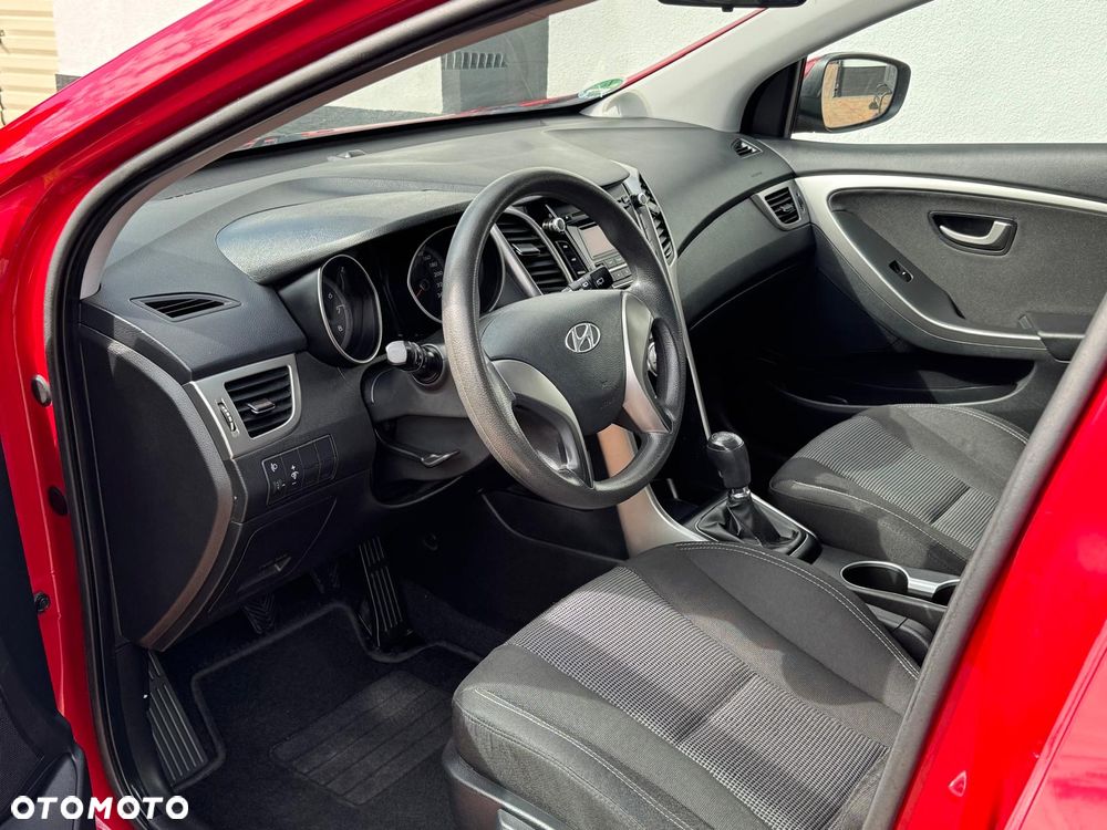 Hyundai i30 1.4 Comfort - 13
