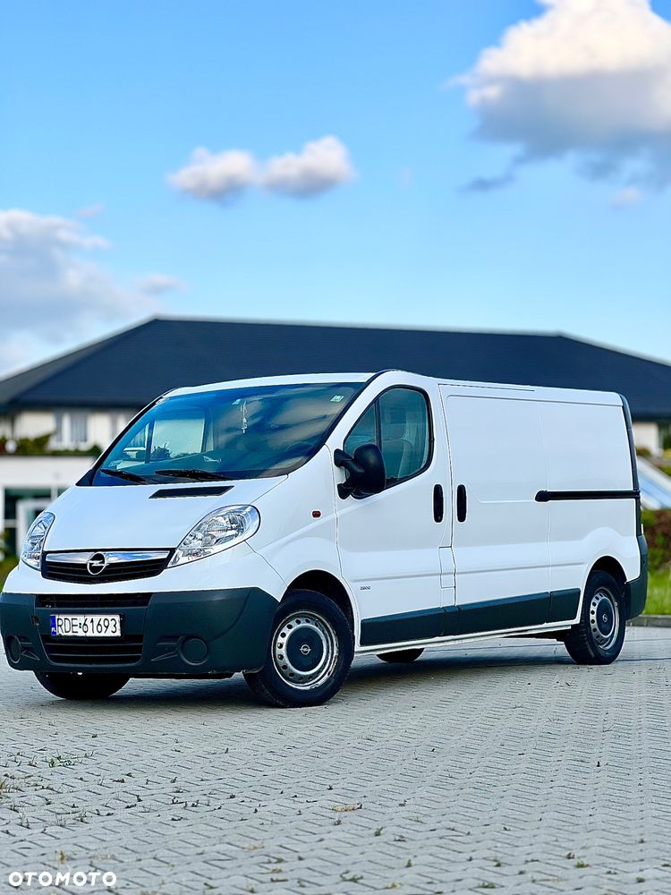 Opel Vivaro - 1