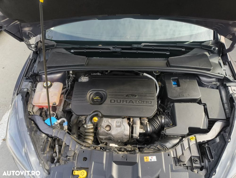 FORD Focus 2015 — imagine 9