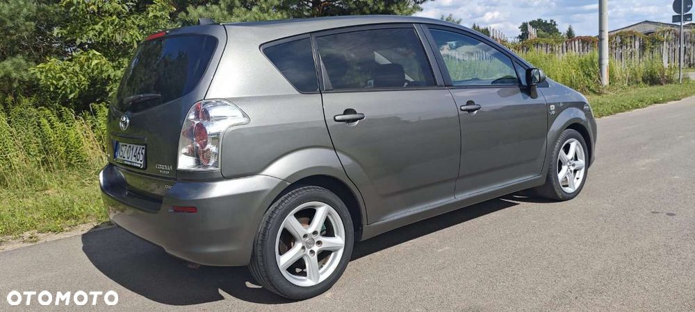 Toyota Corolla Verso - 4