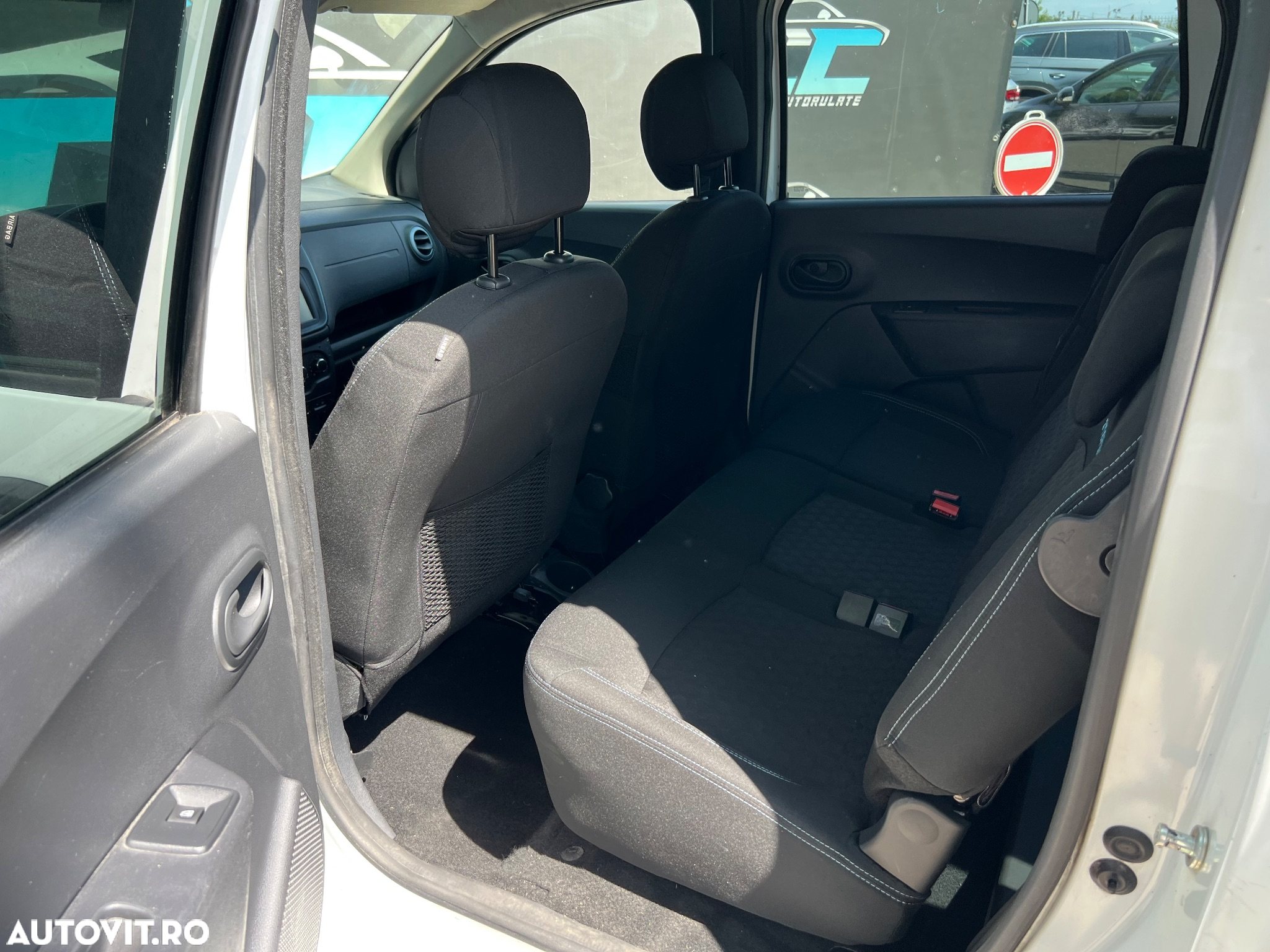 Dacia Lodgy TCe 115 Stepway - 14
