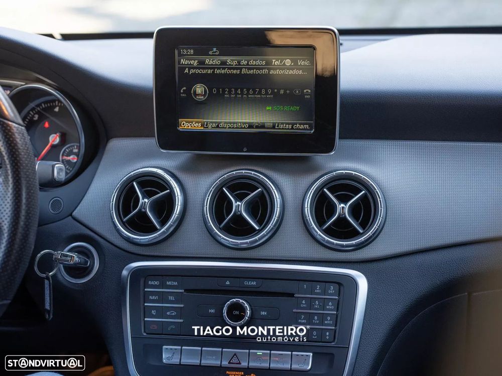 Mercedes-Benz CLA 180 - 17