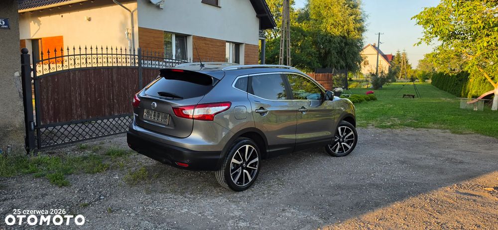 Nissan Qashqai 1.6 dCi Xtronic TEKNA+ - 9