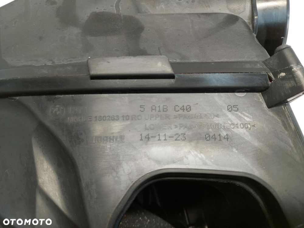 BMW 5 G60 530E x-drive Obudowa filtra powietrza 5A1BC40 - 6