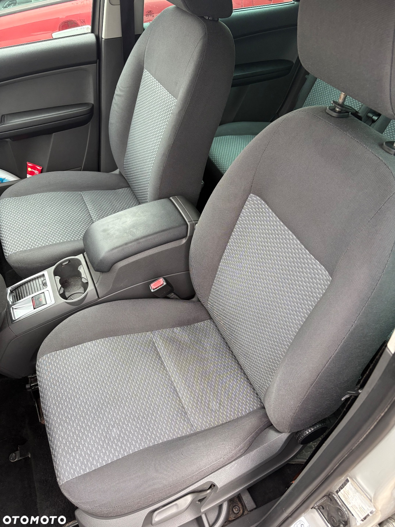 Ford Focus C-Max 1.6 TDCi Ambiente - 7
