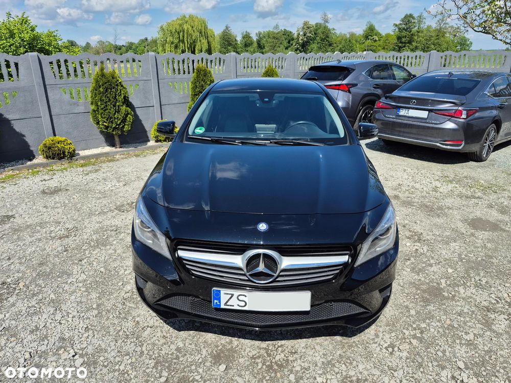Mercedes-Benz CLA 200 - 2