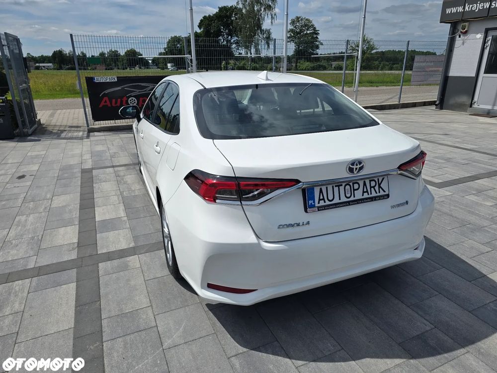 Toyota Corolla - 12