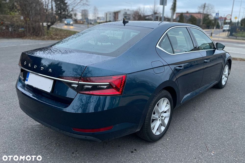 Skoda Superb 2.0 TDI SCR Ambition DSG - 31