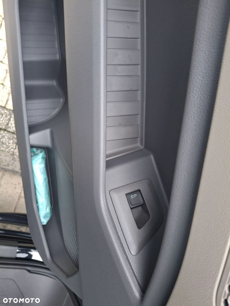 Volkswagen Multivan 2.0 TDI L2 Style DSG - 13