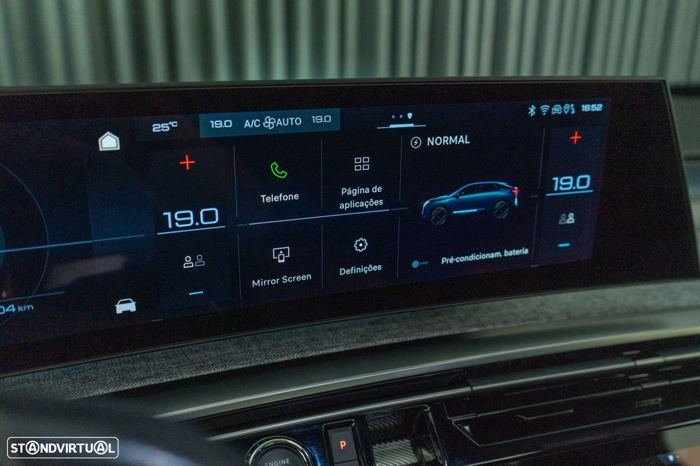 Peugeot E-3008 73 kWh GT - 18