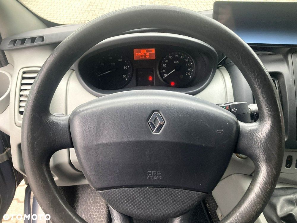 Renault Trafic - 14