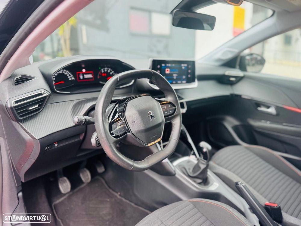 Peugeot 208 1.2 PureTech SE Style - 35
