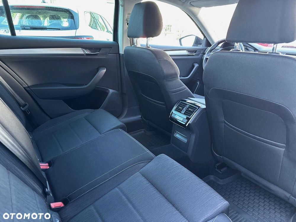 Skoda Superb 2.0 TDI 4x4 Ambition DSG - 22