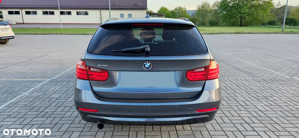 BMW Seria 3 316i Luxury Line - 17