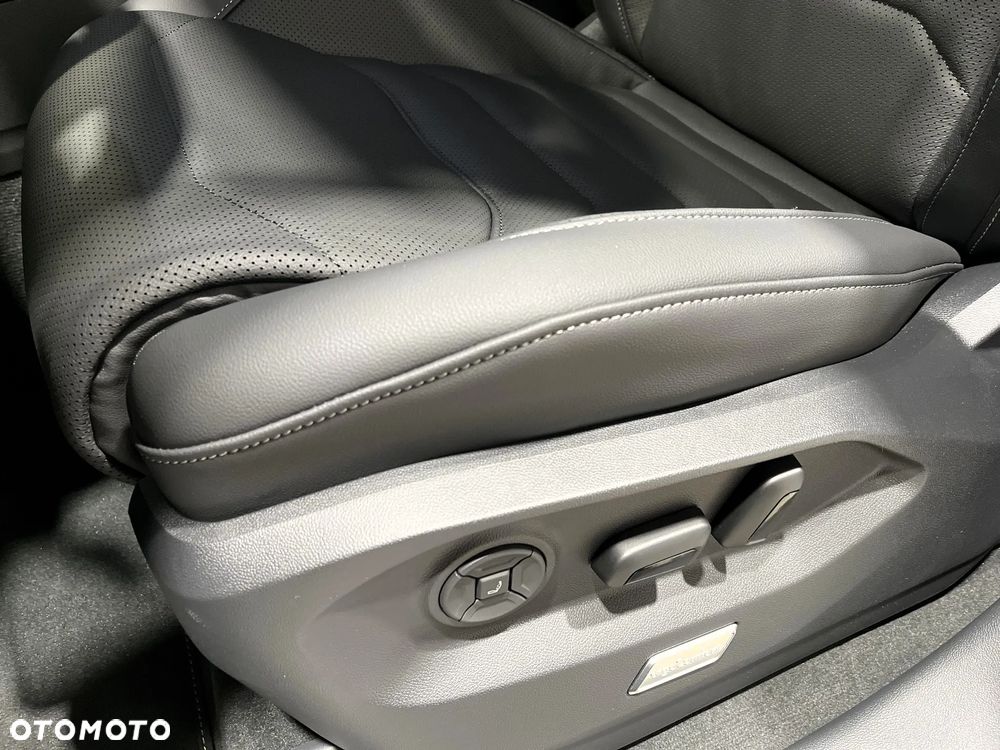 Volkswagen Touareg 3.0 V6 TDI SCR 4Mot R-Line - 10