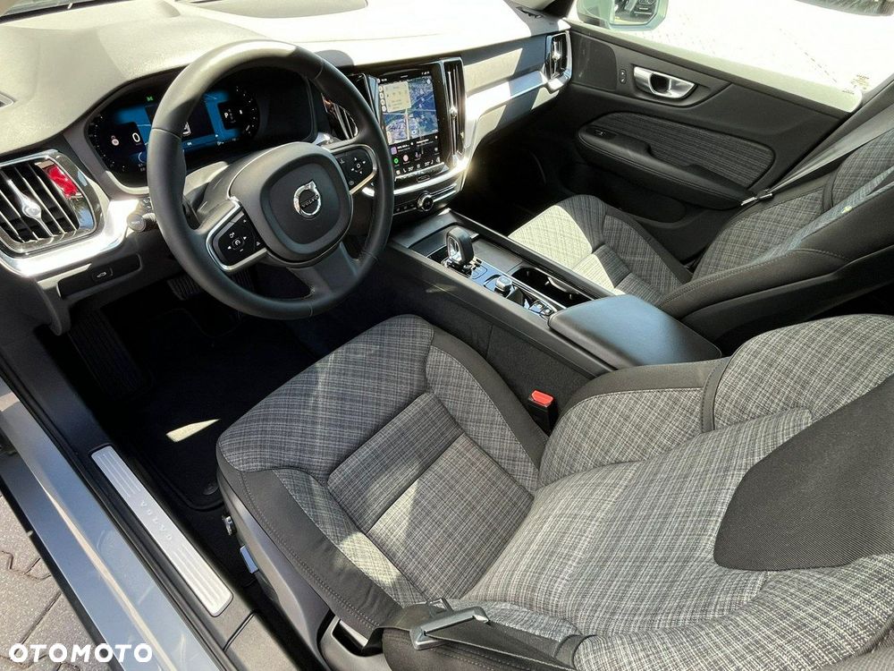 Volvo V60 B4 D Core - 16