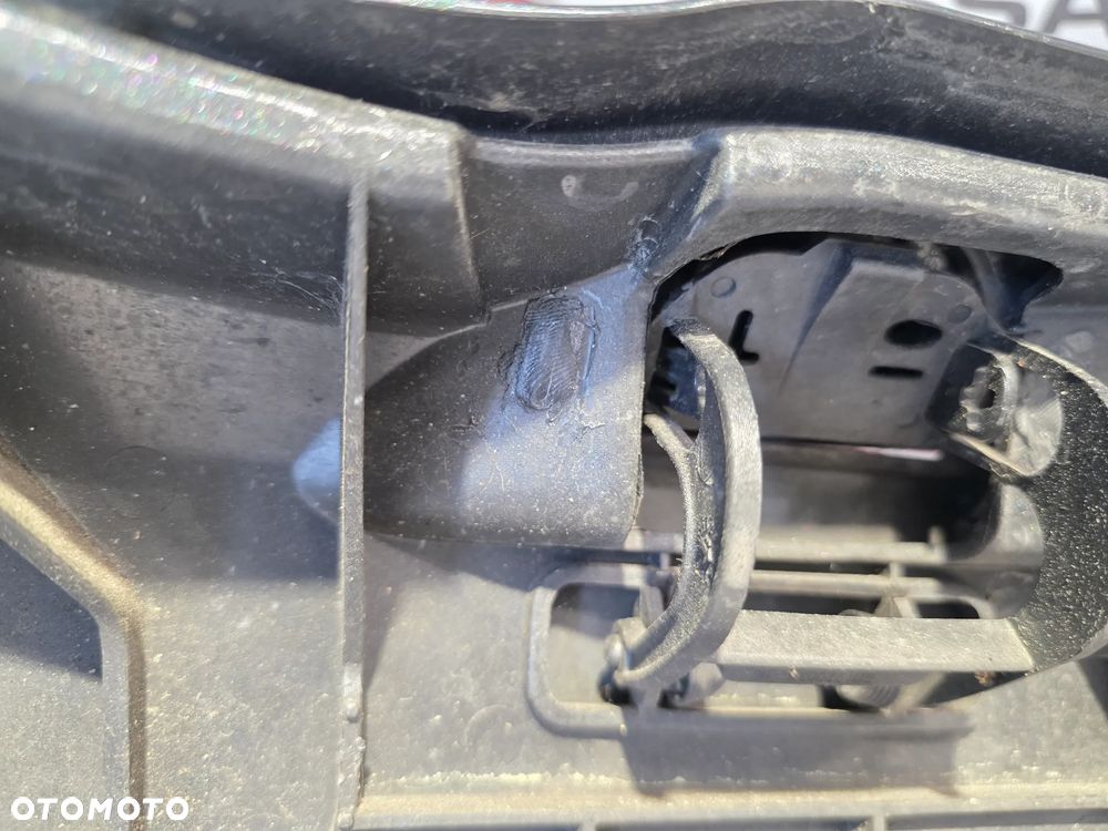 BMW F10 / F11 10- ZDERZAK PRZEDNI PRZÓD NA SPRYSKI + 4xPDC NR AUKCJI NZ2114 - 35
