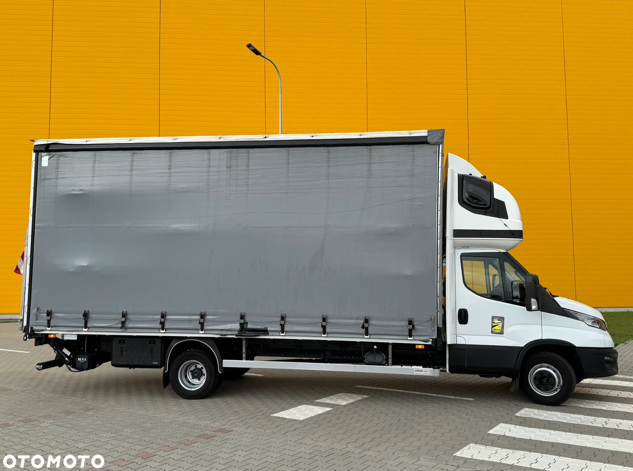 Iveco 70C18 - 3