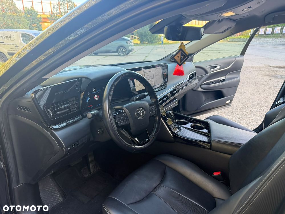 Toyota Mirai Executive - 9