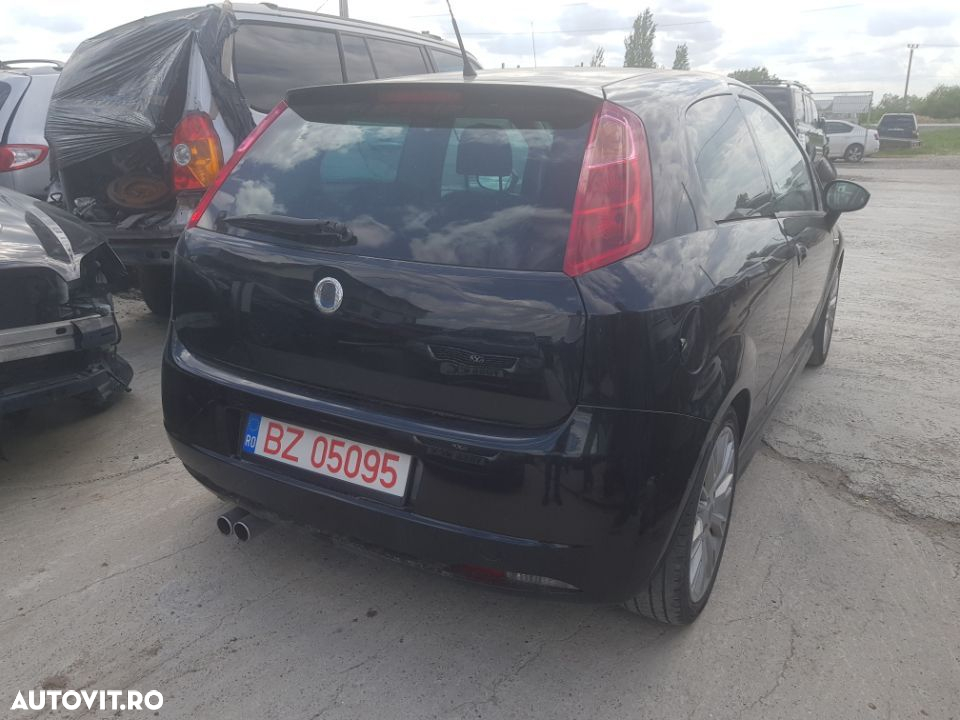 Dezmembrez  fiat grande punto sporting 1.4 16v 2007 - 3