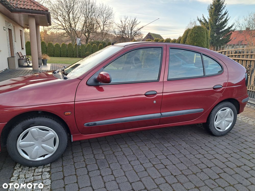 Renault Megane 2.0 RT - 18