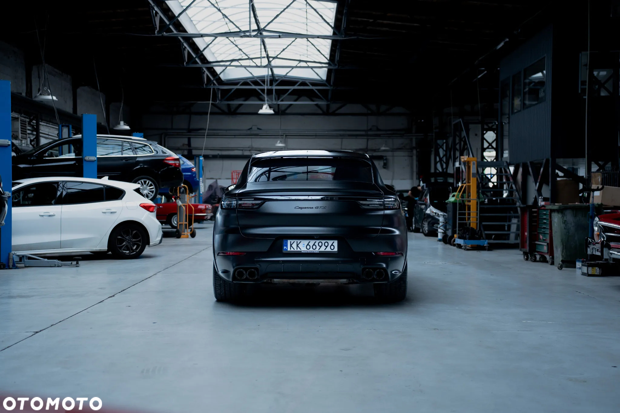 Porsche Cayenne Coupe GTS - 5