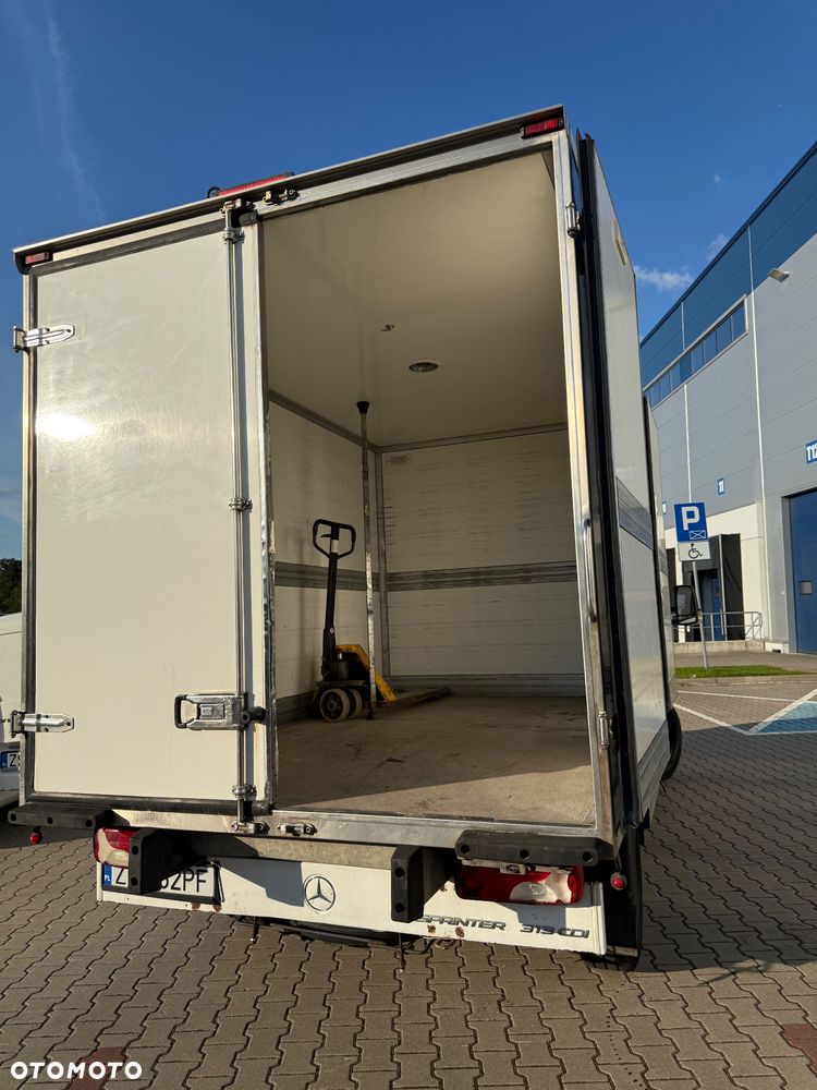 Mercedes-Benz Sprinter - 7