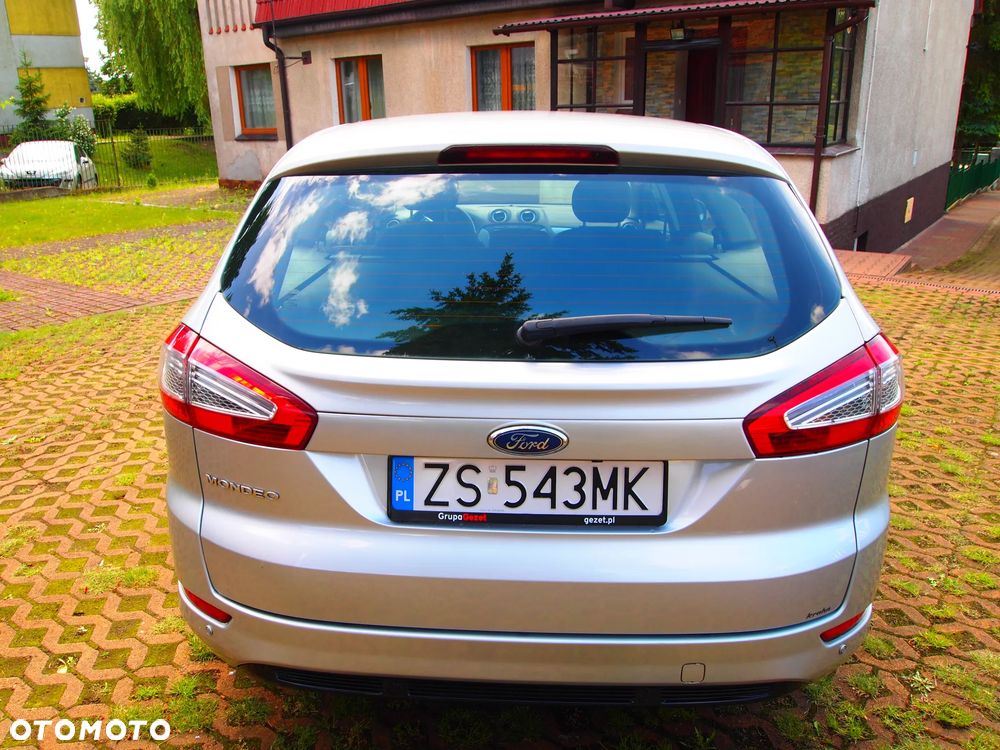 Ford Mondeo 2.0 TDCi Platinium X Plus (Titanium) - 4