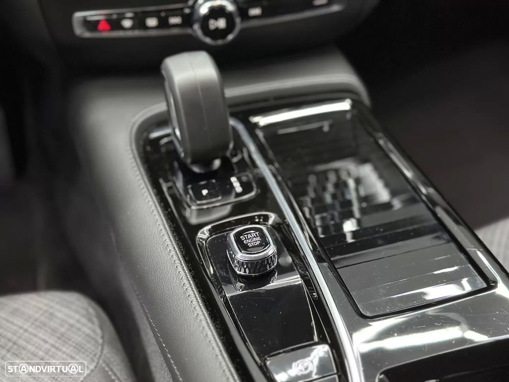 Volvo V60 2.0 T6 AWD TE Core - 25