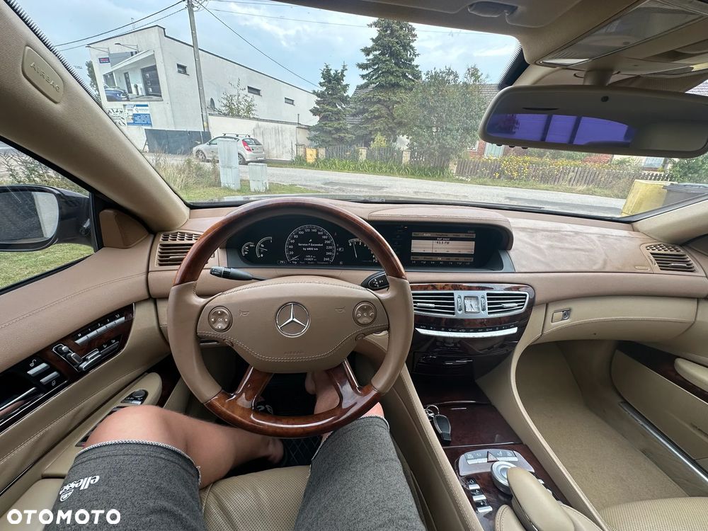 Mercedes-Benz CL - 9