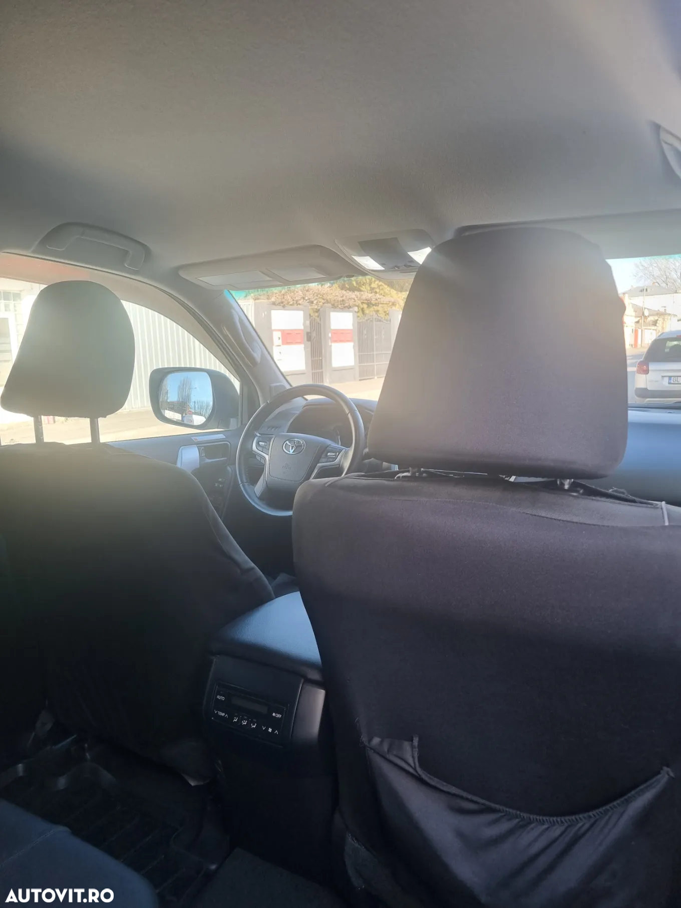 Toyota Land Cruiser 2.8l Turbo D-4D A/T 5 locuri Active - 12