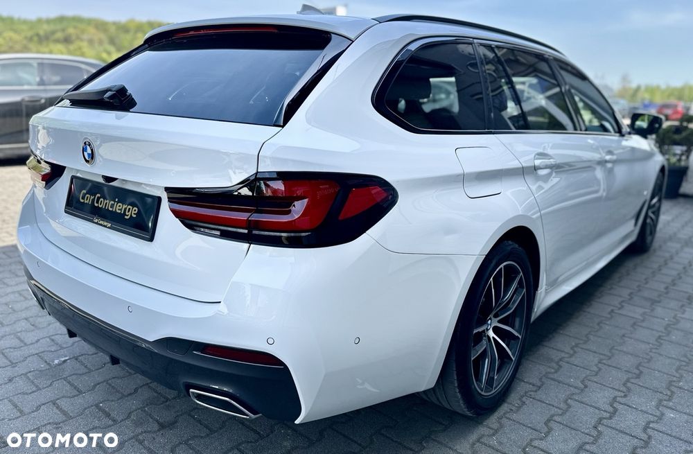 BMW Seria 5 520d xDrive M Sport Edition - 10