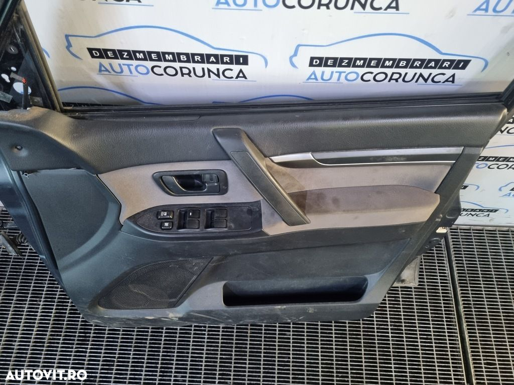 Usa Dreapta Fata Mitsubishi Shogun Pajero 2006 - 2011 SUV 4 Usi GRI (1096) - 8