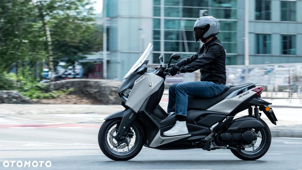 Yamaha X-max - 5