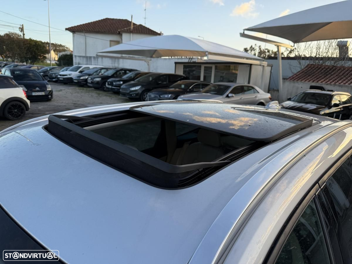 Volvo XC 60 2.0 D4 Momentum Plus Geartronic - 12