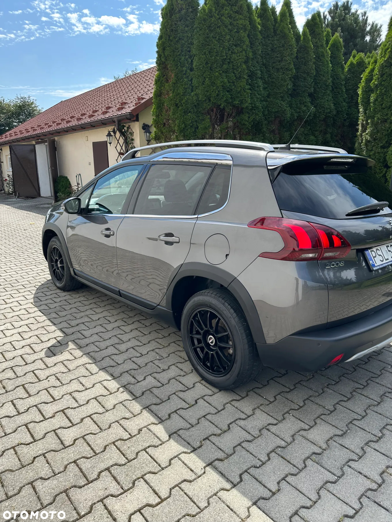 Peugeot 2008 1.5 BlueHDi Allure - 2